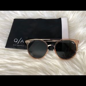 QUAY AUSTRALIA - Kandy Gram Brow Bar Sunglasses